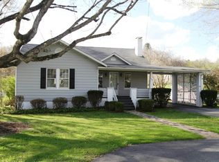 405 S Court St, Lewisburg, WV 24901