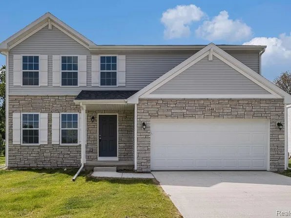 1149 Lancaster St, Lapeer, MI 48446