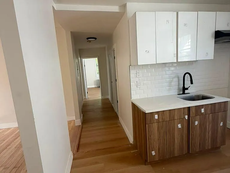 209 Columbia Ave #2A — Photo 10