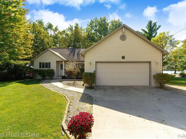 11280 Old Mount Morris Rd, Davison, MI 48423