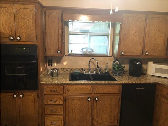 5th image of 104 Woodforest Dr