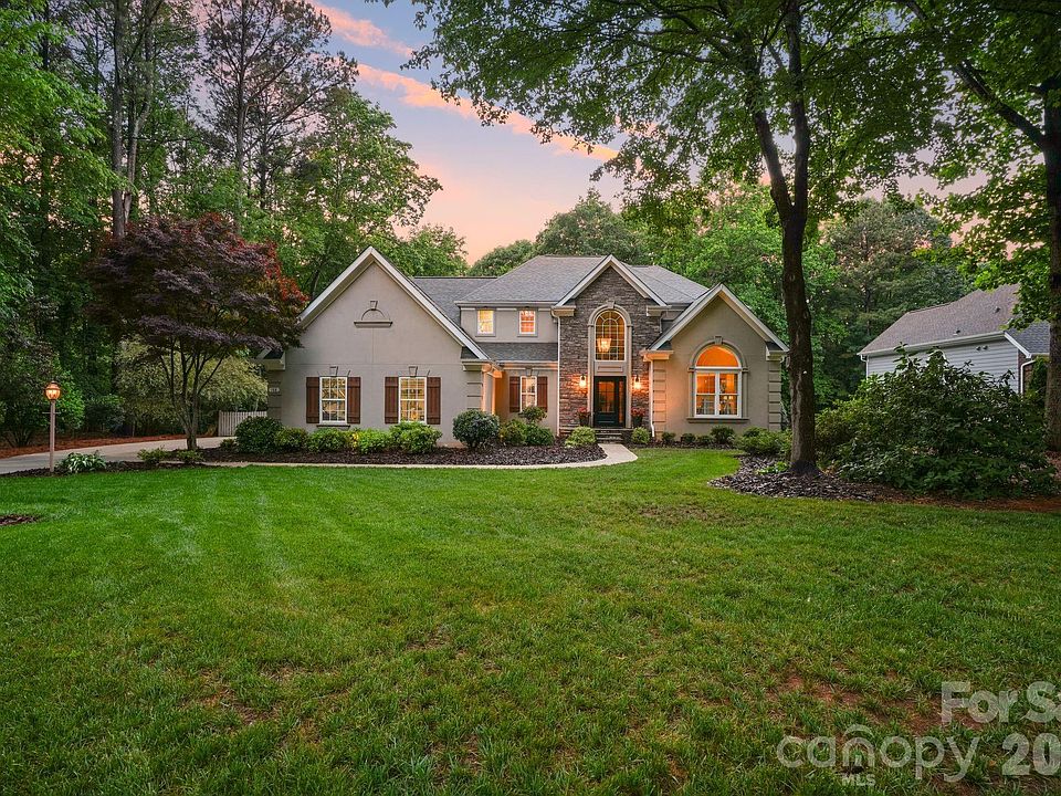 1st image of 188 Lake Mist Dr