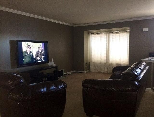 2nd image of 27 Crawford Dr