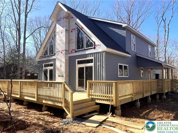 101 White Oak Dr, Jim Thorpe, PA 18229