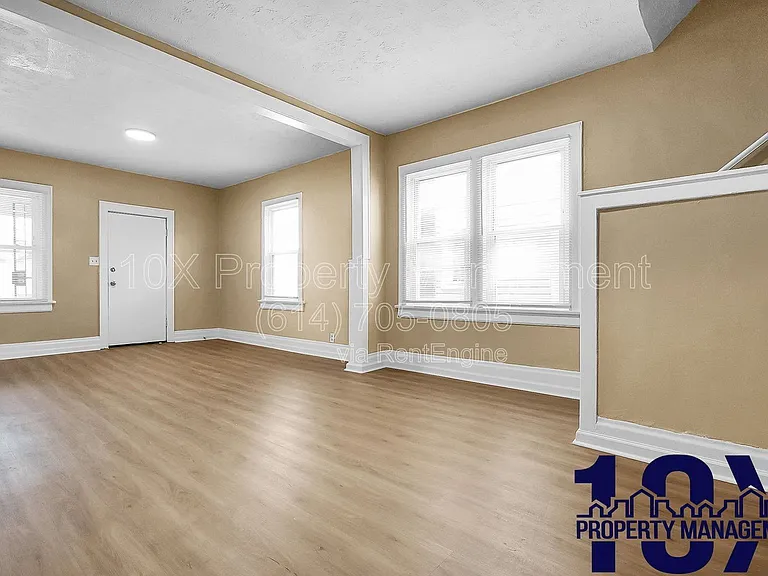 2545 Sullivant Ave — Photo 9