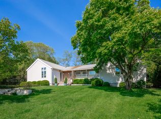 38 Westwood Dr, Sag Harbor, NY 11963