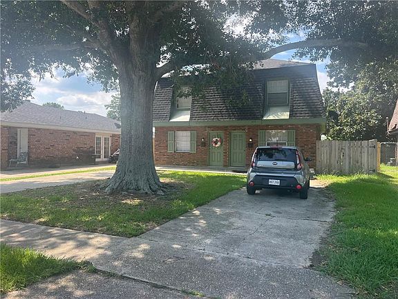 2nd image of 213-215 Auburn Pl