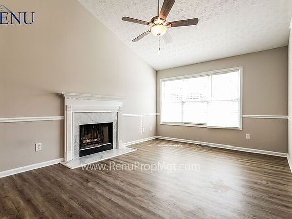 3rd image of 3852 Valley Creek Dr