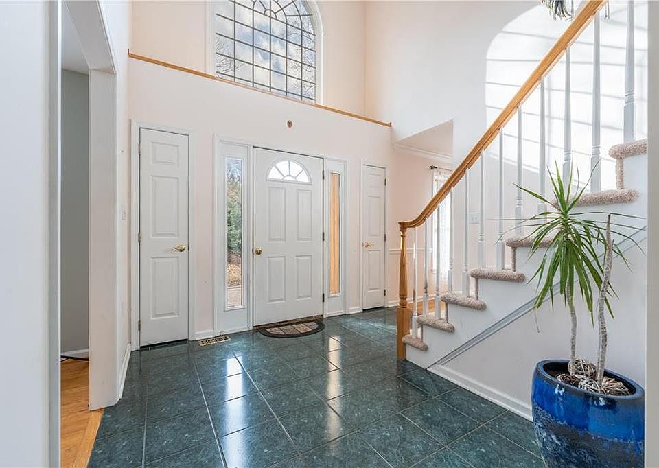 5657 Fox Ln, Emmaus, PA 18049 Zillow