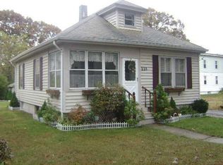 118 Manning St, Warwick, RI 02889