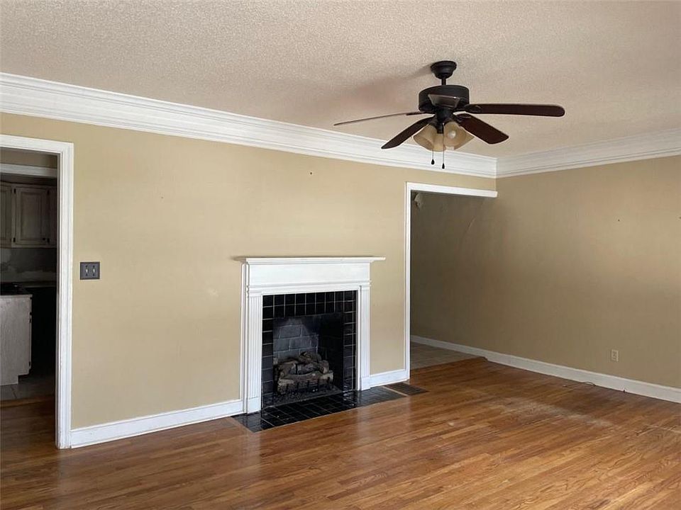 1st image of 1867 Dresden Dr