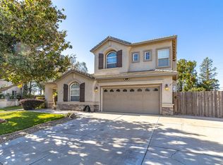 547 Fribourg Ln, Manteca, CA 95337