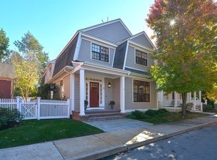 23 Maple St, Medfield, MA 02052