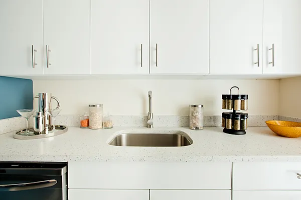 Rented by Silverstein Properties | media 7