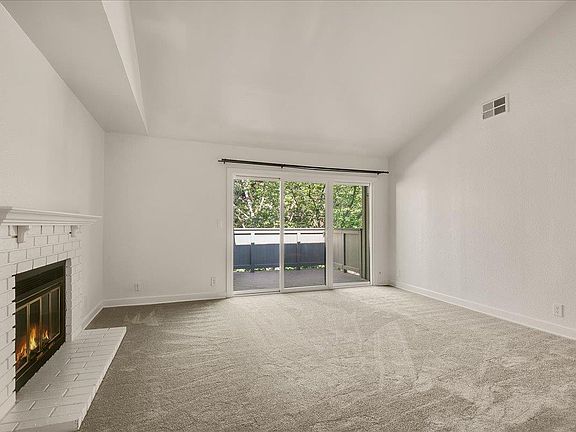 4th image of 1211 La Terrace Cir