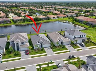 2301 Avocado LN, NAPLES, FL 34120