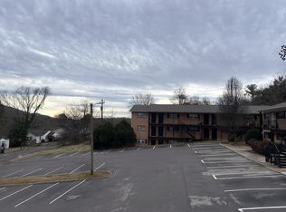 5004 Willoway Dr #17, Knoxville, TN 37912