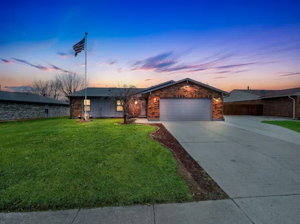 6171 Shull Rd, Dayton, OH 45424