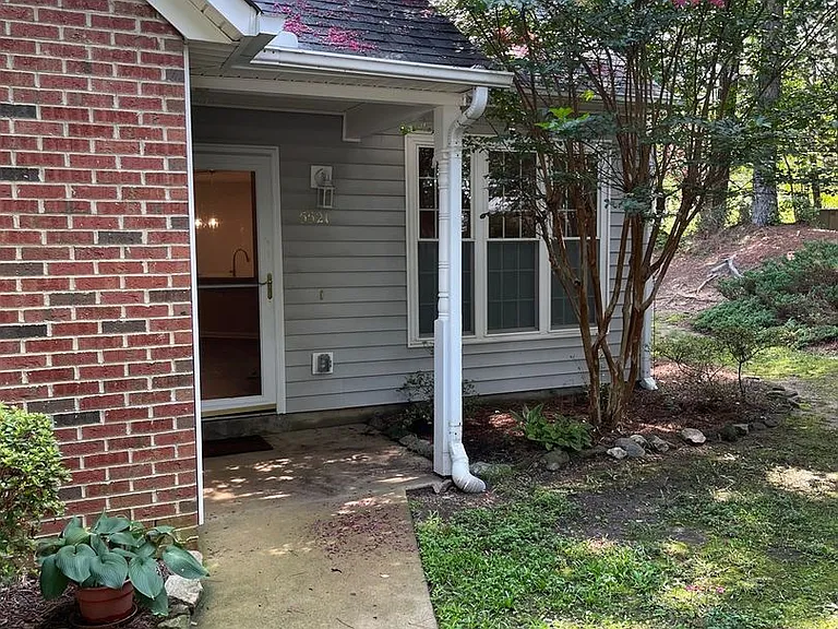 5521 Fieldcross Ct — Photo 1