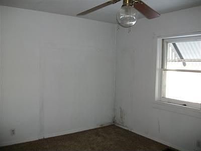 3rd image of 315 Kemper St