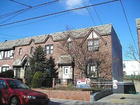 1st image of 2568 47th St
