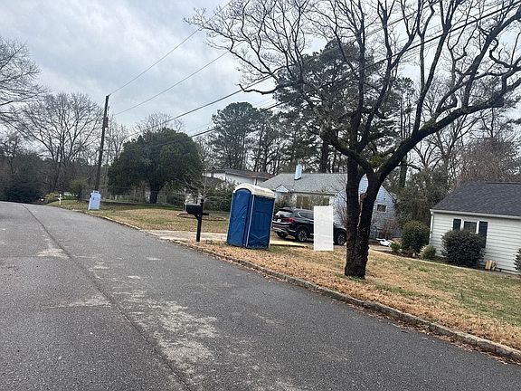 5th image of 1985 McAfee Pl