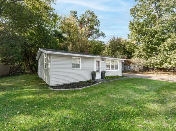 8332 Tranquil St, Portage, MI 49002