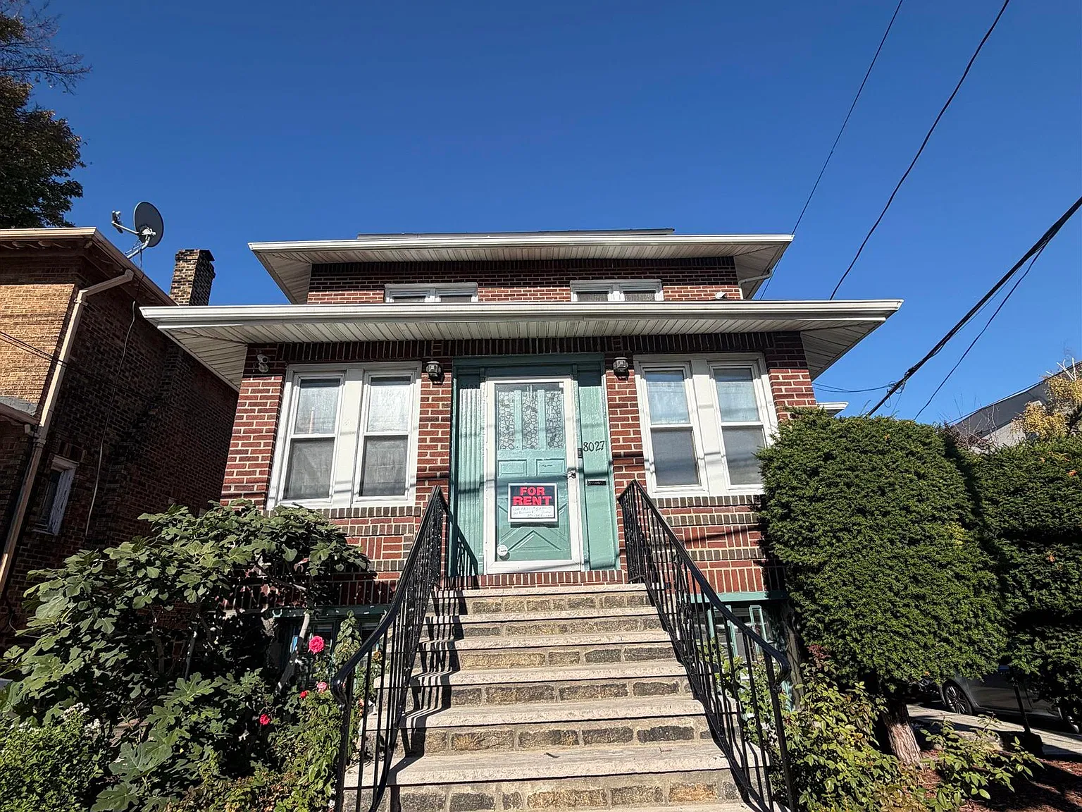 2 bed, 1.0 bath, $2,500 — Photo 1