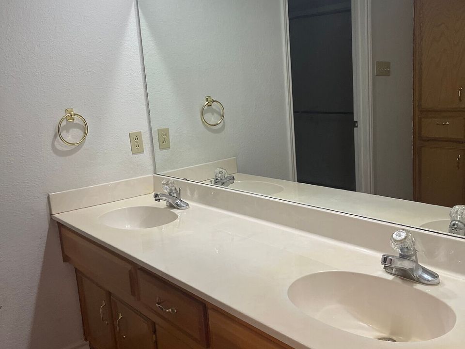 1st image of 8202 Raleigh Ave APT B