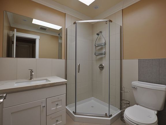 5th image of 1326 Palos Verdes Dr