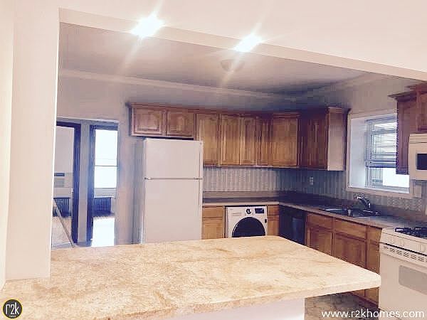 1st image of 2172 33rd St APT 1