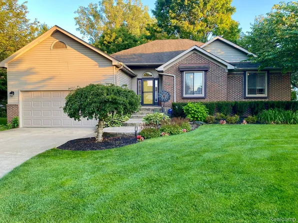 619 Eider Way, Oxford, MI 48371