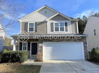 136 Autumn Bluff Cir, Mount Holly, NC 28120