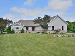 W250N8849 Hillside Rd, Lisbon, WI 53089