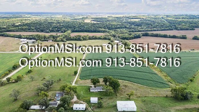 188 N 1600th Rd — Photo 50