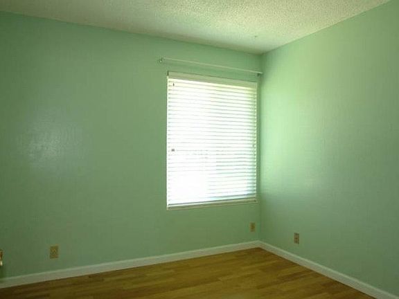 3rd image of 3434 Duchess Ct