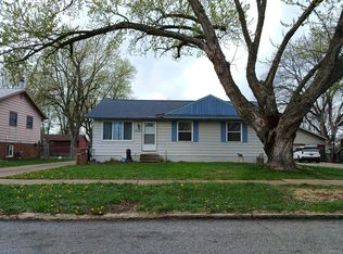 1329 Meadow Dr, Norwalk, IA 50211