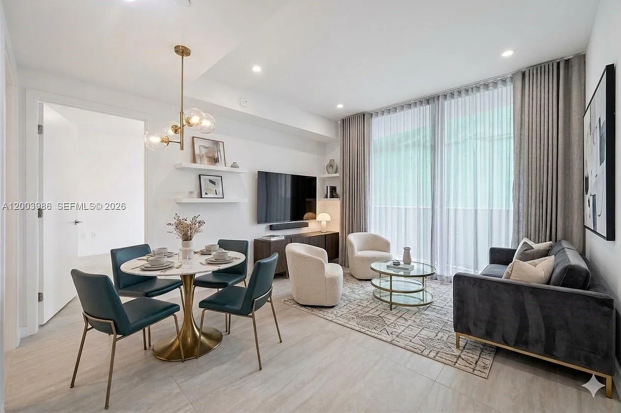 Viceroy Residences — Photo 2