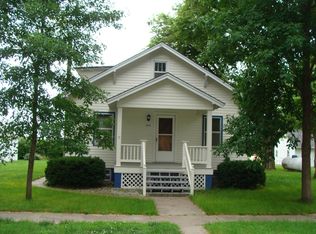 416 4th St, Hordville, NE 68846
