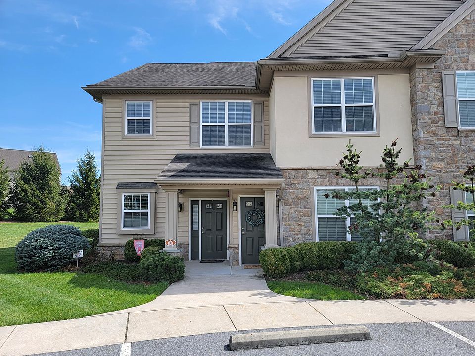 1st image of 1942 Shady Oak Dr