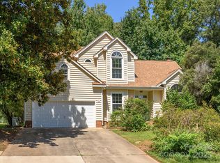 7630 Blythwood Ln, Charlotte, NC 28227