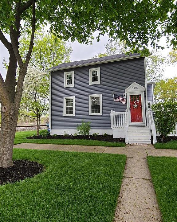 1st image of 906 Cherry St