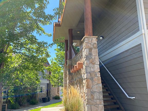 5th image of 1280 Lake Cir