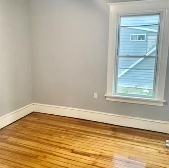 30 Manitou Ave #1 — Photo 4