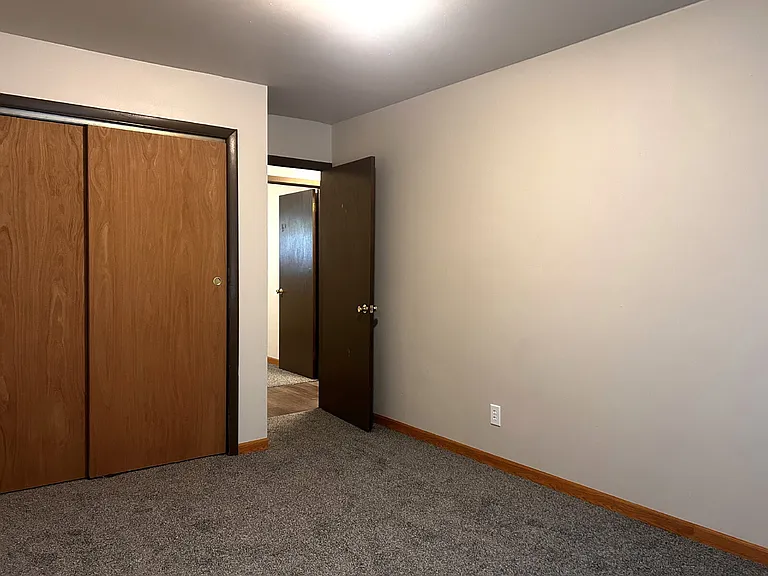736 E Beacon Ave #5 — Photo 3