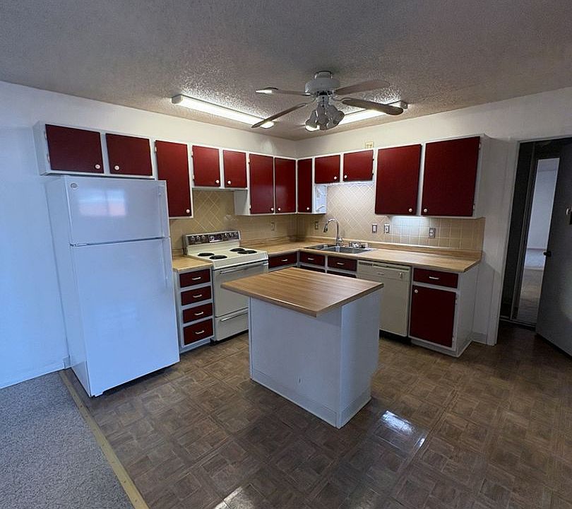 1st image of 2831 W 28th St APT 39