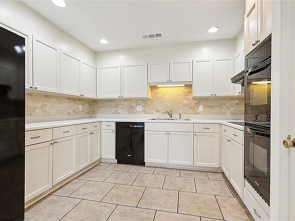 4th image of 5821 Durbridge Dr
