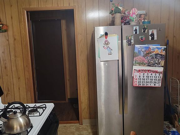 3rd image of 1146 Plainfield St Floor 2