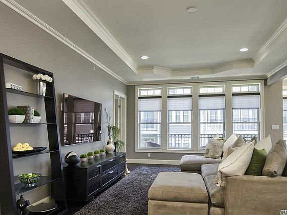 5th image of 338 Roosevelt Way #42-305