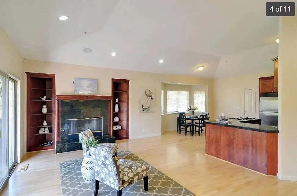 3 bed, 1584 sqft, $5,276 — Photo 4